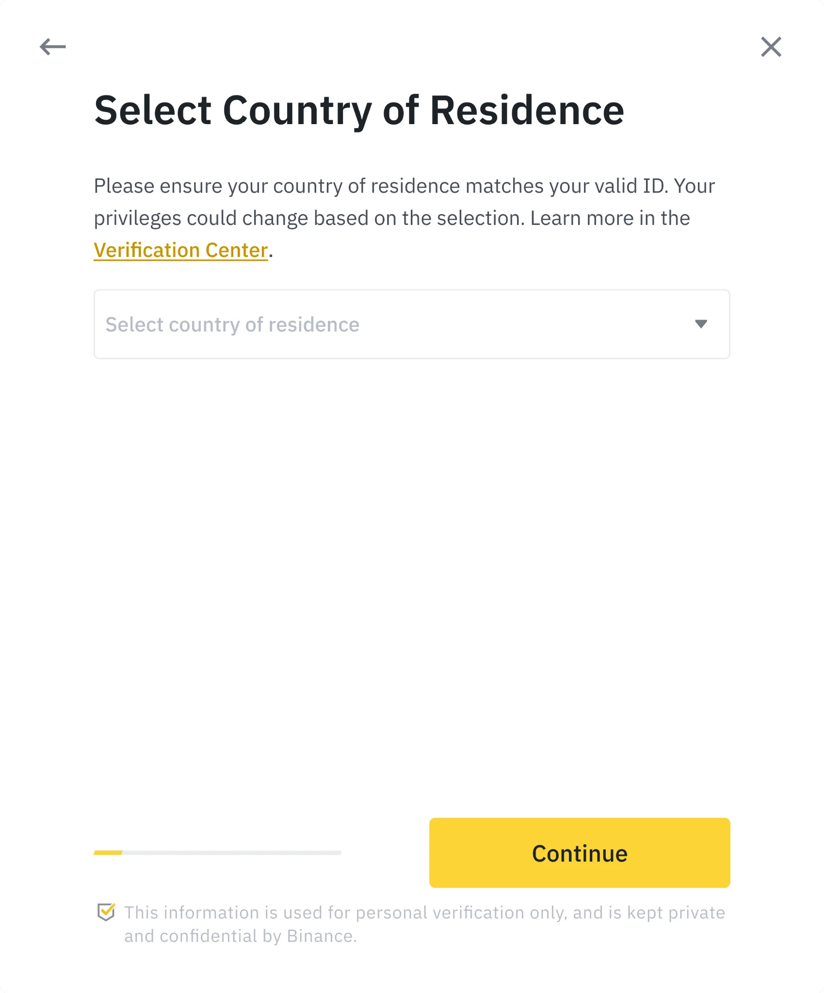 Binance shaxsni tasdiqlash sahifasida yashash mamlakati yoki hudud tanlovi, ma’lumot haqiqiy hujjatga mos bo‘lishi haqida ogohlantirish